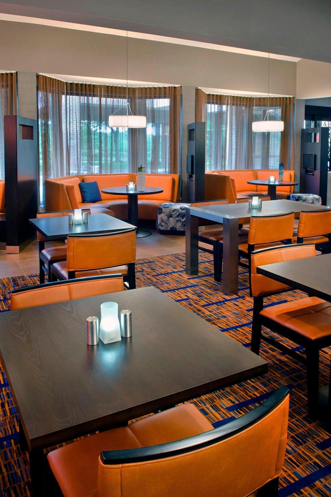 Hotel Courtyard By Marriott Hartford Windsor Airport Exterior foto