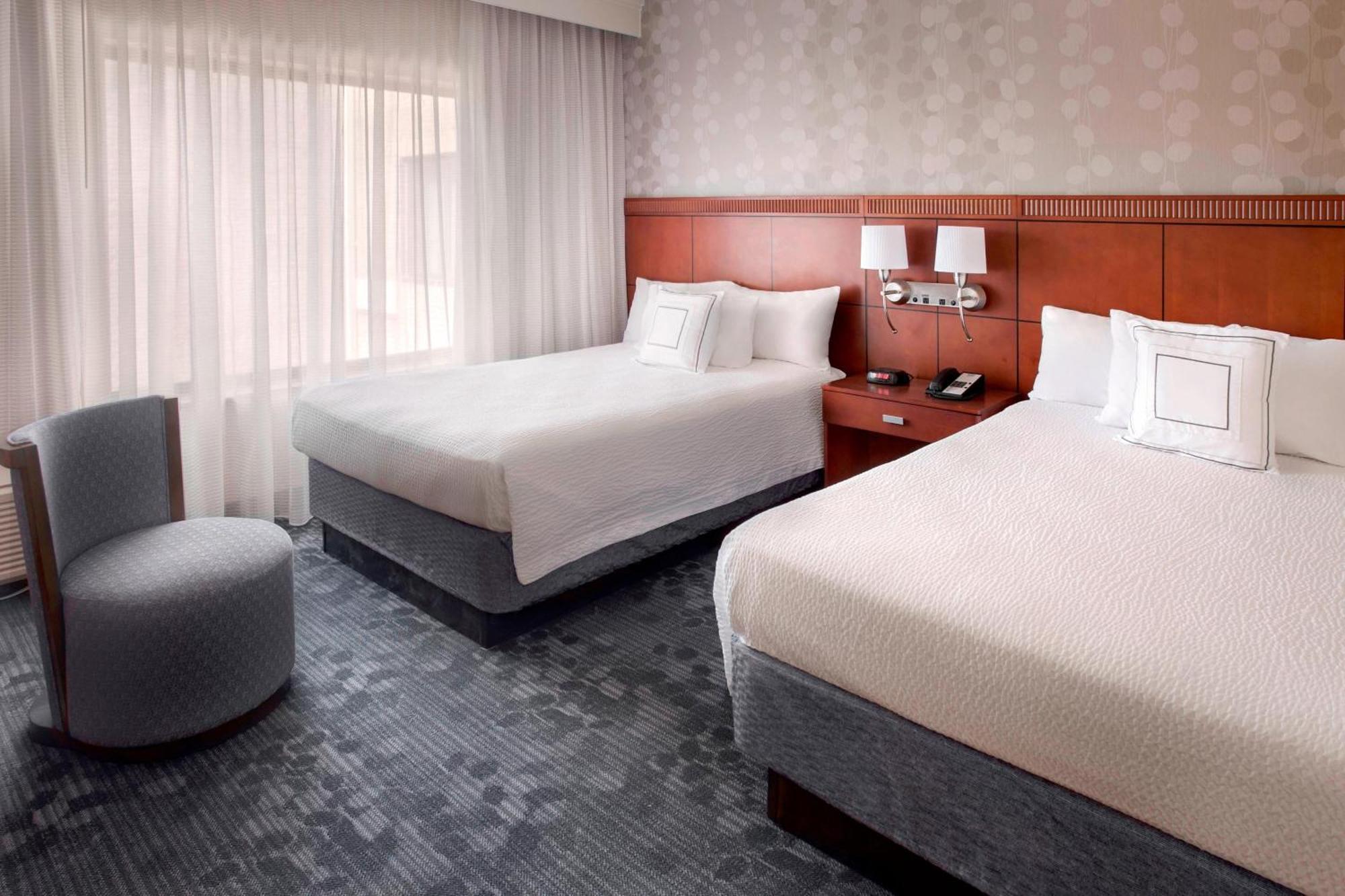 Hotel Courtyard By Marriott Hartford Windsor Airport Exterior foto