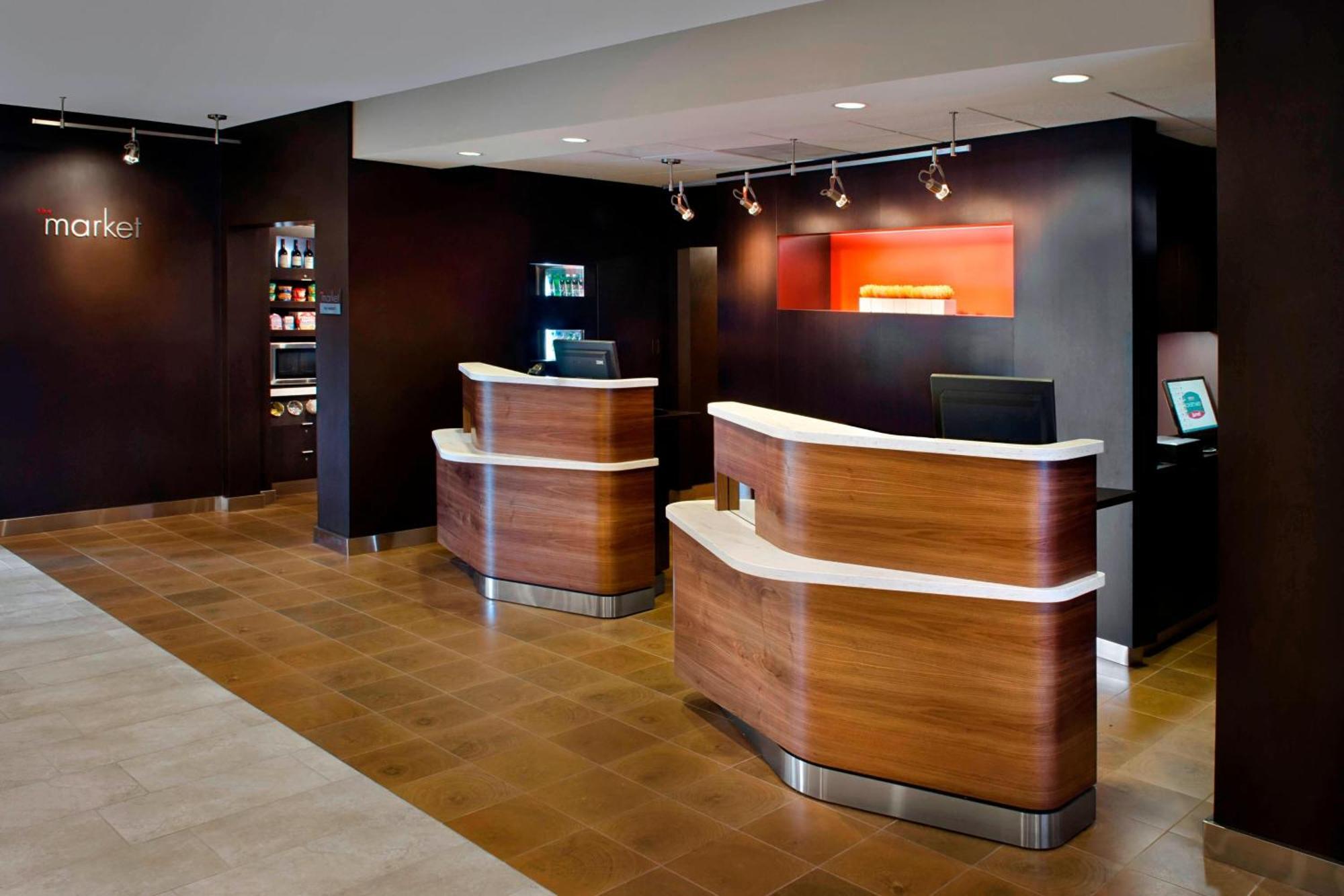 Hotel Courtyard By Marriott Hartford Windsor Airport Exterior foto
